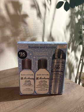 Bumble and bumble Thickening Volume Starter Set - Light Blue and Silver